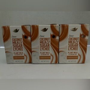 Dove Coconut Milk & Sugar Lychee Cleansing Bar - White and Brown